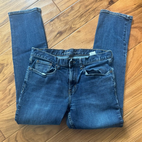 Old Navy Stretch Slim Jeans - Picture 2 of 6